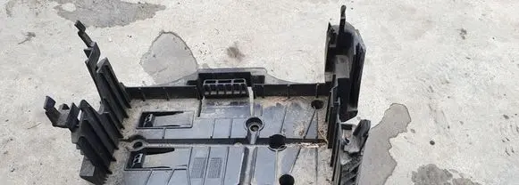 Peugeot 508 Battery tray 9686469580