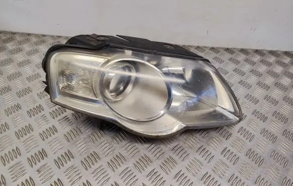 Volkswagen PASSAT B6 Headlight/headlamp 3C0941006Q