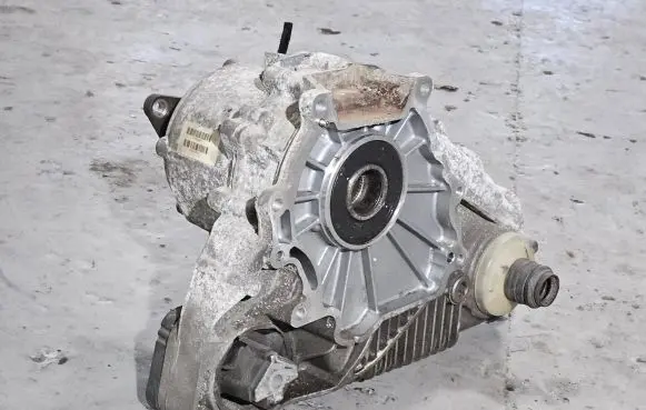 BMW X6 E71 Gearbox transfer box case 7599898 7382356