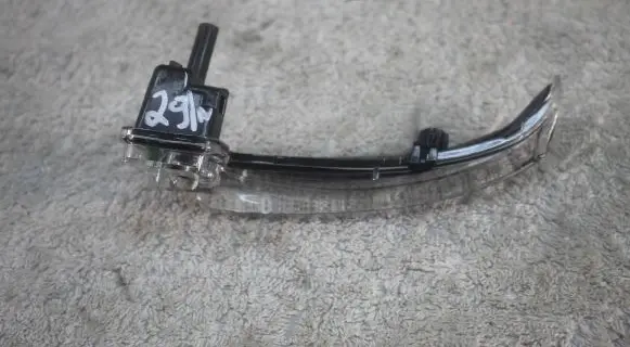 Renault Kadjar Mirror indicator light 15883300
