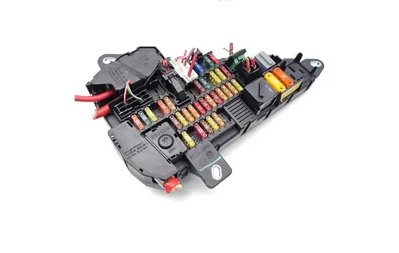BMW 6 E63 E64 Fuse module 6906601