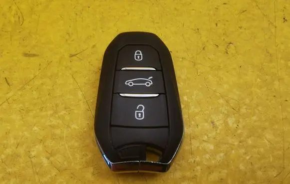Peugeot 408 P54 Ignition key/card RCVCDT3A 43392MHZ