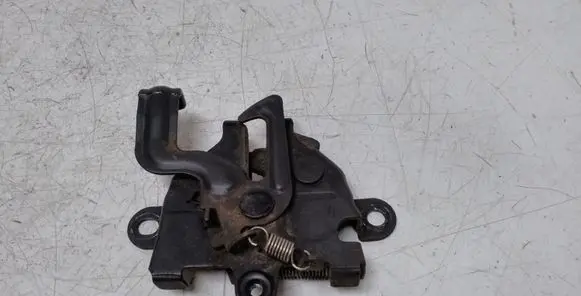 Toyota Yaris Engine bonnet/hood lock/catch
