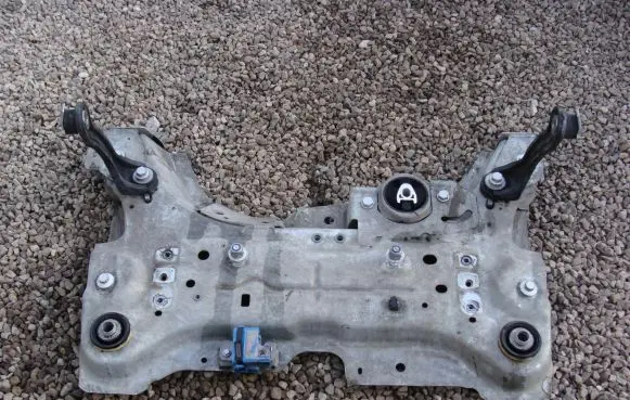 Renault Laguna III Front axle beam 