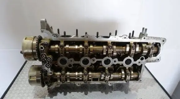 Hyundai i30 Engine head 