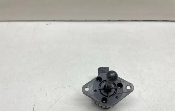 Headlight level adjustment motor
