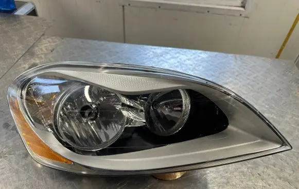 Volvo XC60 Headlight/headlamp 30763144