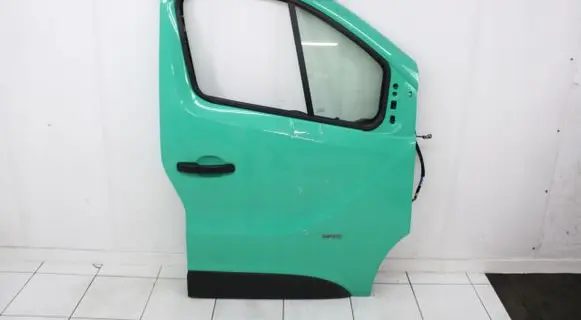 Opel Vivaro Front door 9L1