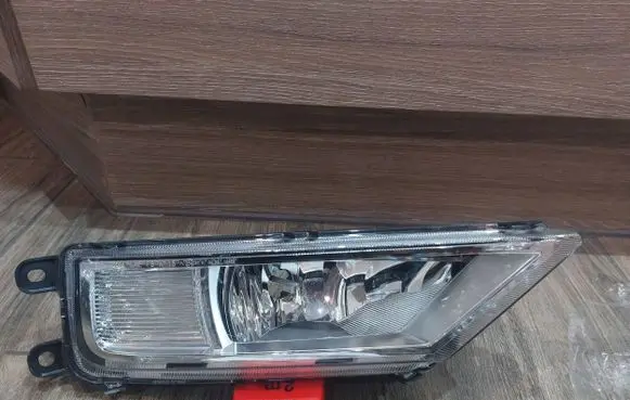 Volkswagen Tiguan Front fog light 1047002