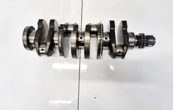 Opel Omega B2 Crankshaft 90528112