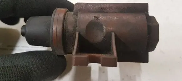 Peugeot 407 Turbo solenoid valve 70096701 9654282880
