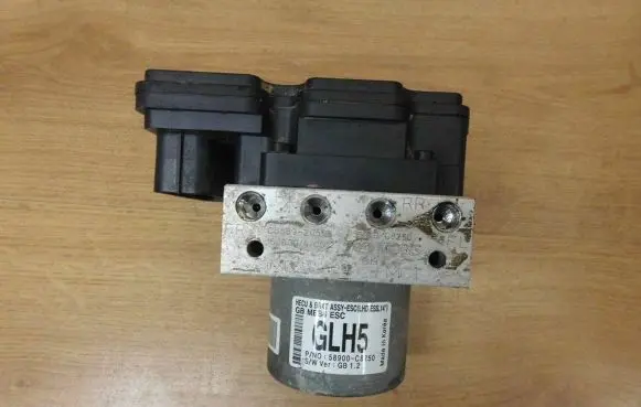 Hyundai i20 (GB IB) ABS Pump 58900C8250 58920C8250 C858920550