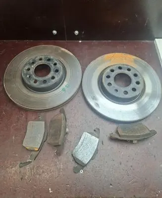 Volkswagen PASSAT B6 Front brake disc 