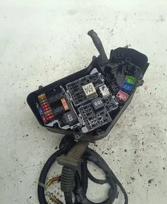 Volkswagen Touareg II Fuse box set 7L0937576A