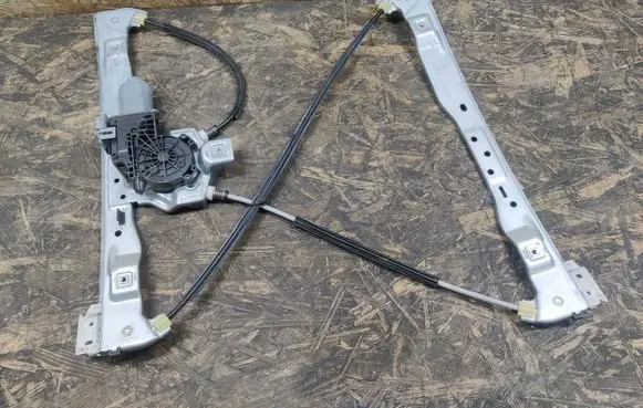 Citroen DS3 Front door window regulator with motor 402218F 260810