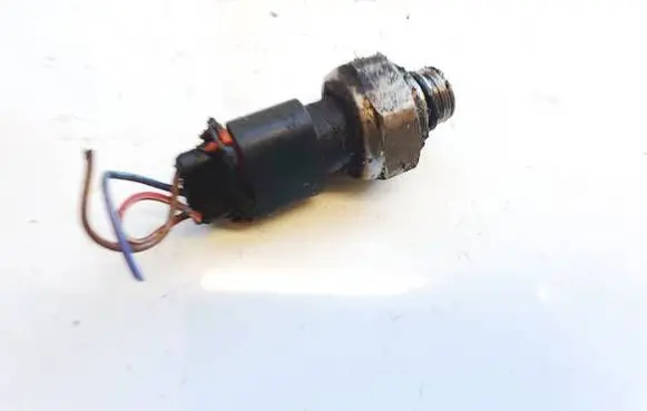 Toyota Avensis T250 Air conditioning (A/C) pressure sensor 8944851010