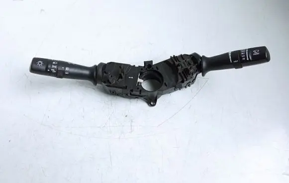 Hyundai Elantra Indicator stalk 202008288