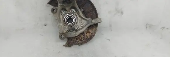 Front wheel hub spindle knuckle