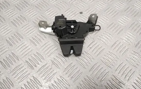 Mercedes-Benz E W238 Loading door lock A2057500600