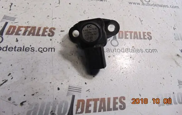 Mercedes-Benz GL X164 Air pressure sensor A0061531528