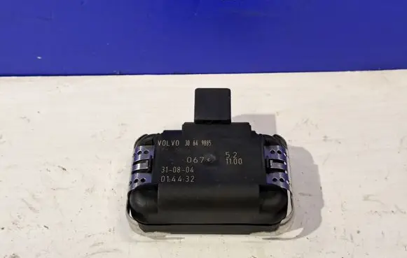 Volvo V70 Rain sensor 30649885