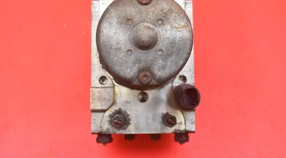 Toyota Avensis Verso ABS Pump 44540-05033