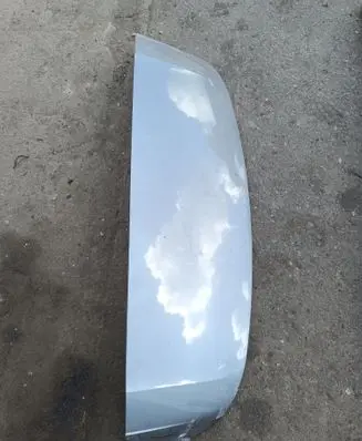 Tailgate/trunk spoiler