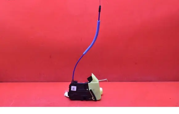 KIA Sportage Front door lock 81320R2000