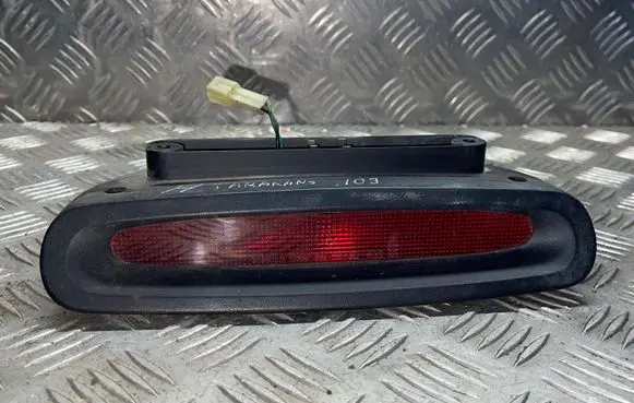 Hyundai Terracan Third/center stoplight 927504a0
