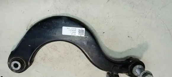 Audi Q3 8U Rear upper control arm/wishbone 5Q0505323C 5Q0505351B