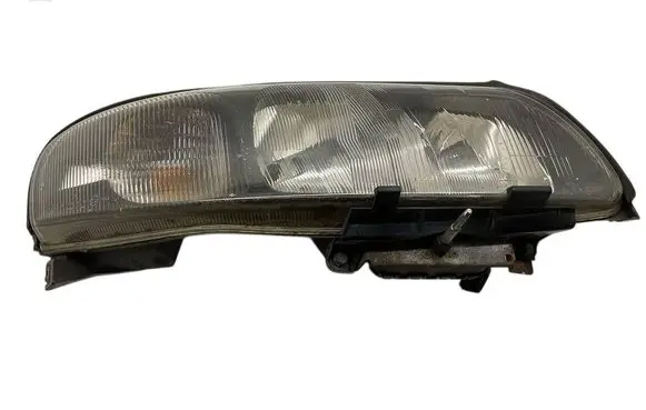 Volvo XC70 Headlight/headlamp E29034 89004541 8620700