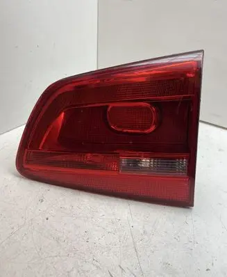 Volkswagen Touran II Tailgate rear/tail lights 1T0945094