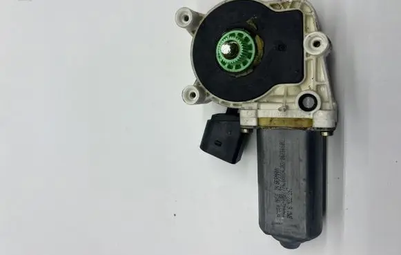 BMW 5 E60 E61 Front door window regulator with motor 6922268