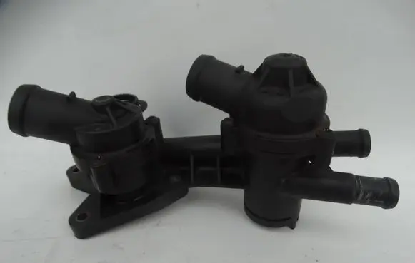 Audi A3 S3 8P Thermostat/thermostat housing 03C121026H