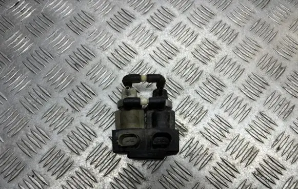 Audi A6 S6 C5 4B Turbo solenoid valve 059906629B C4252484