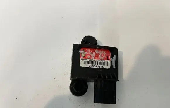 Toyota Yaris Airbag deployment crash/impact sensor 898300D030 209999102