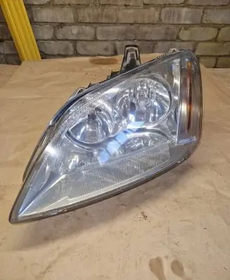 Ford Focus C-MAX Headlight/headlamp 270605