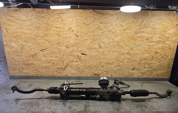 Volvo V70 Steering rack 6820000015