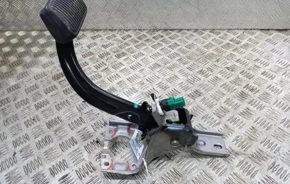Hyundai Tucson JM Accelerator throttle pedal