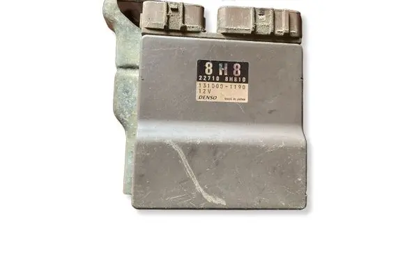Nissan X-Trail T30 Fuel injection control unit/module 227108H810