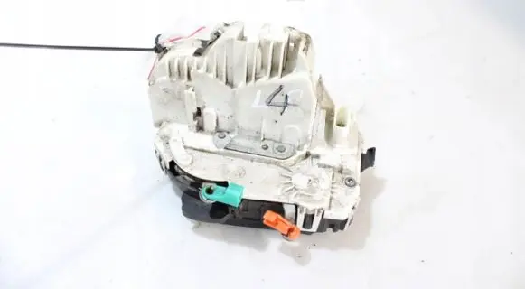 Chrysler Sebring (JS) Front door lock
