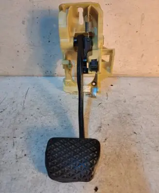 BMW 5 E60 E61 Brake pedal 6761032