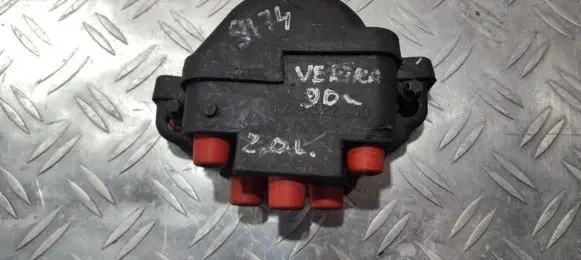 Opel Vectra A Spark distributor cap 1235522400