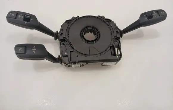 Wiper turn signal indicator stalk/switch
