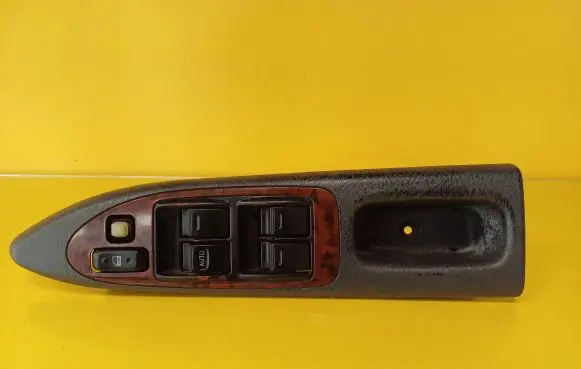 Toyota Avensis T220 Electric window control switch 7423205090