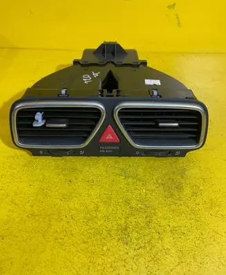Volkswagen Scirocco Dash center air vent grill RZ5R7P1K7