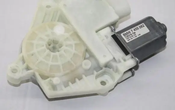 BMW 7 G11 G12 Front door window regulator motor 7455082