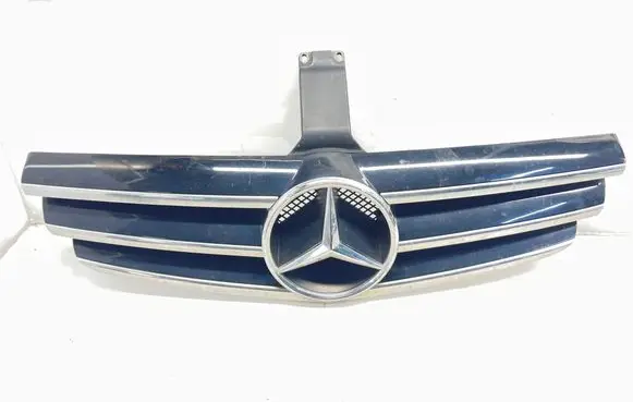 Mercedes-Benz CLK A209 C209 Front grill A2098800223