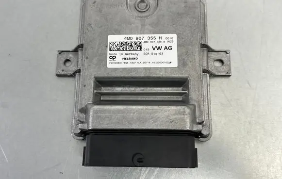 Volkswagen Touareg III Adblue control unit 4M0907355B