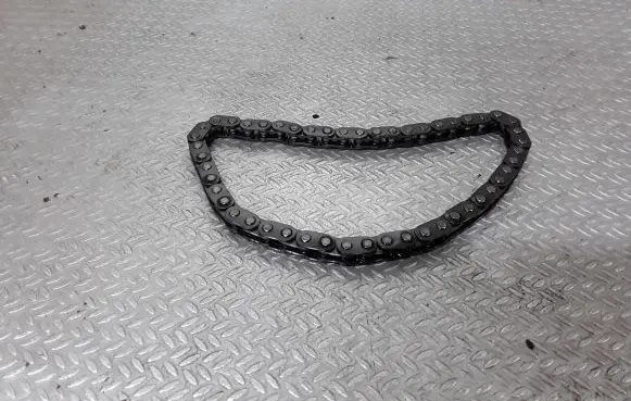 Skoda Fabia Mk2 (5J) Oil pump chain 
